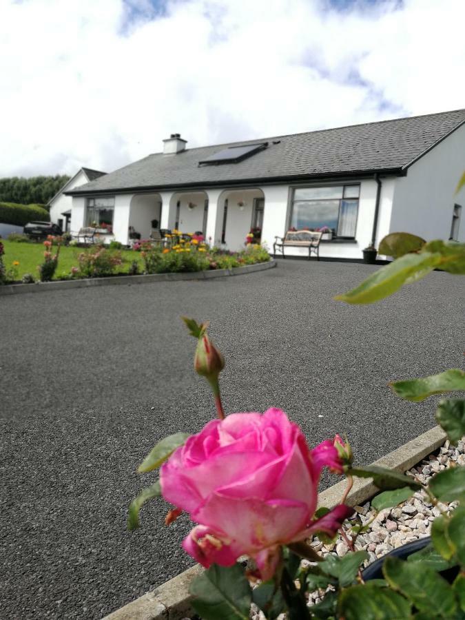ルイスバーグ ザ スリー アーチーズ Bed & Breakfast エクステリア 写真